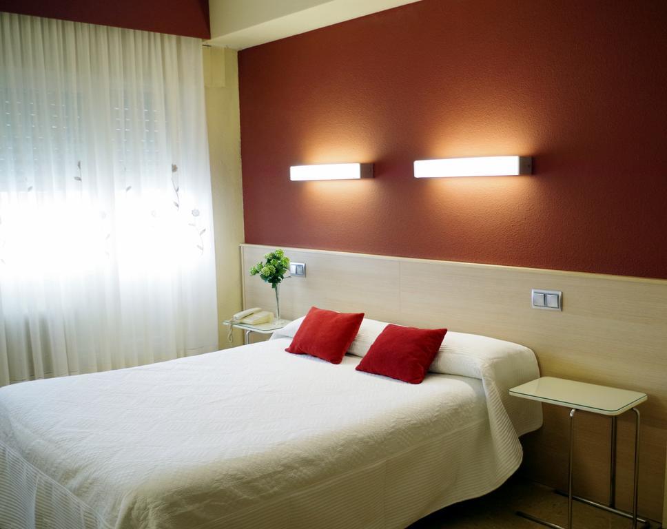 Hotel Alaiz Beriain Bagian luar foto