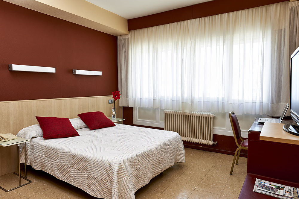 Hotel Alaiz Beriain Bagian luar foto