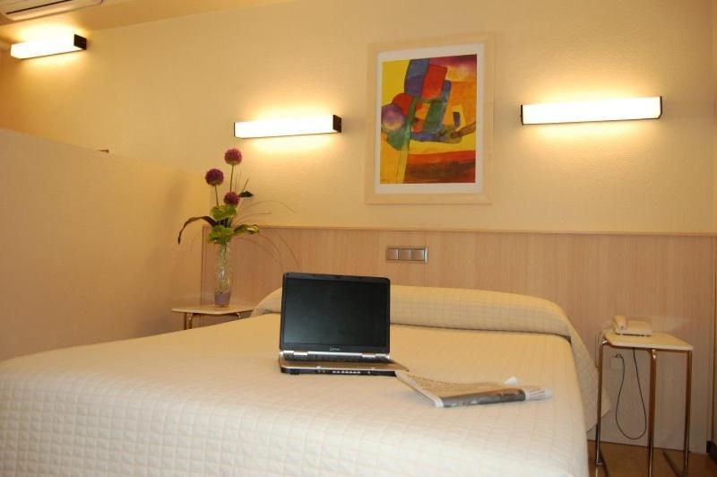 Hotel Alaiz Beriain Bagian luar foto
